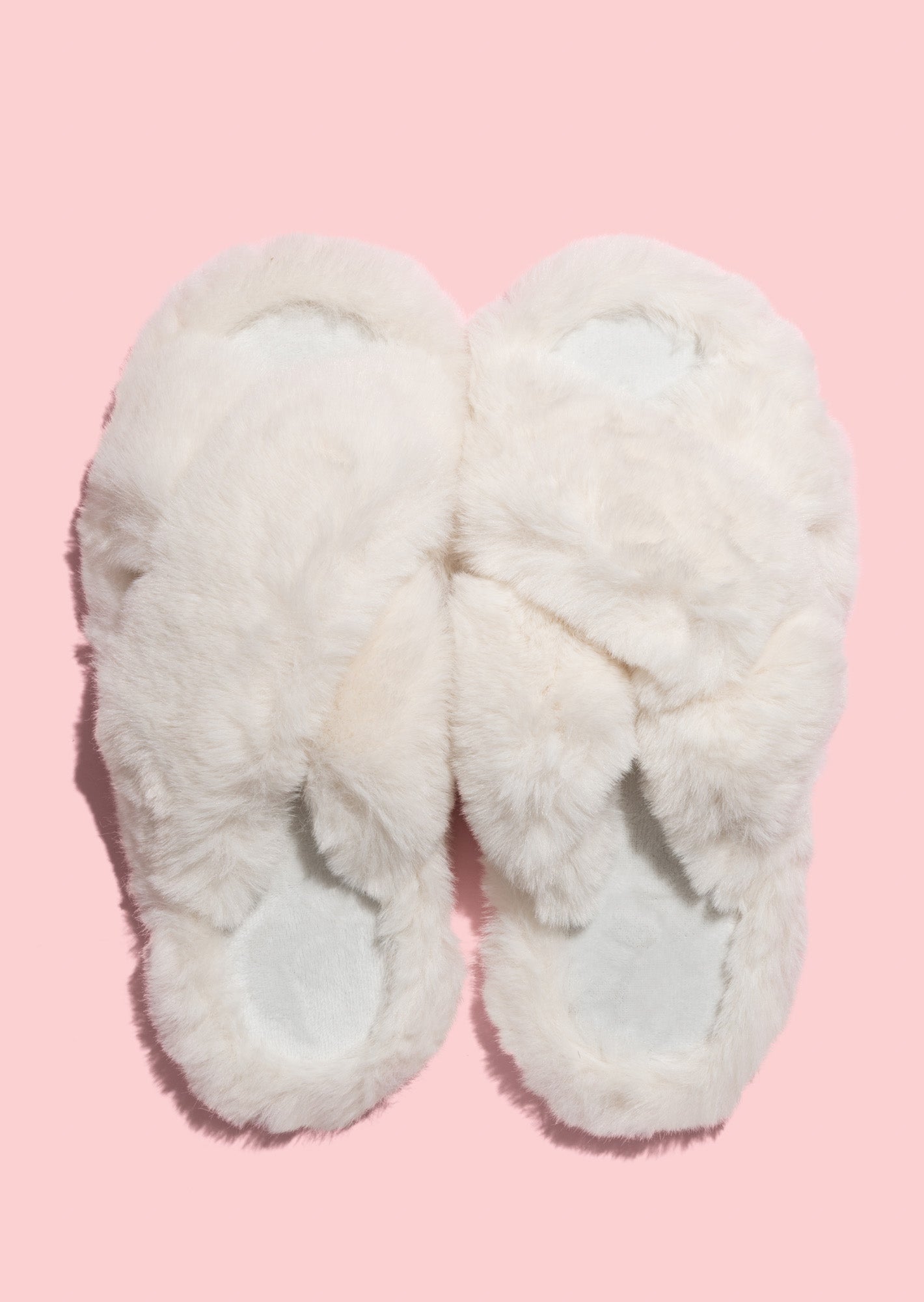 Fuzzy slide slippers store